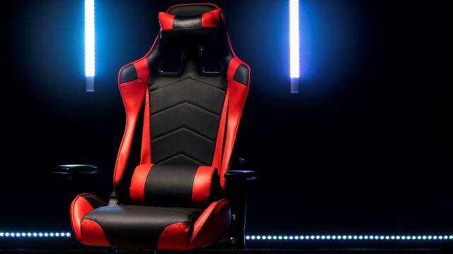 “Is a gaming chair better than a normal chair?” The number of people who want the answer to this question is increasing almost every moment. Then, what will be the answer to the question of the moment? Okay, if we want to give an answer to this, it is important for us to set up some standards to compare between a gaming chair and a normal desk chair. We have selected some topics and on the basis of those topics, we will try to find the answer. The topics we are going to discuss both for a Gaming Chair and a Normal Desk Chair are shown in the Table of Contents below.