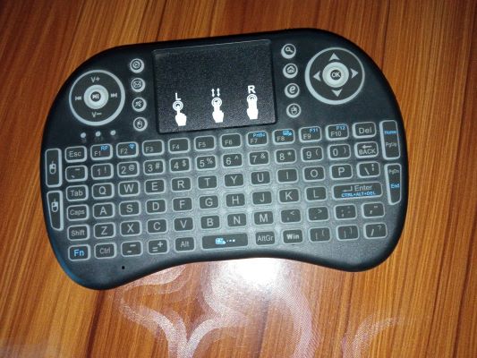 i8 Mini wireless Keyboard with Touchpad